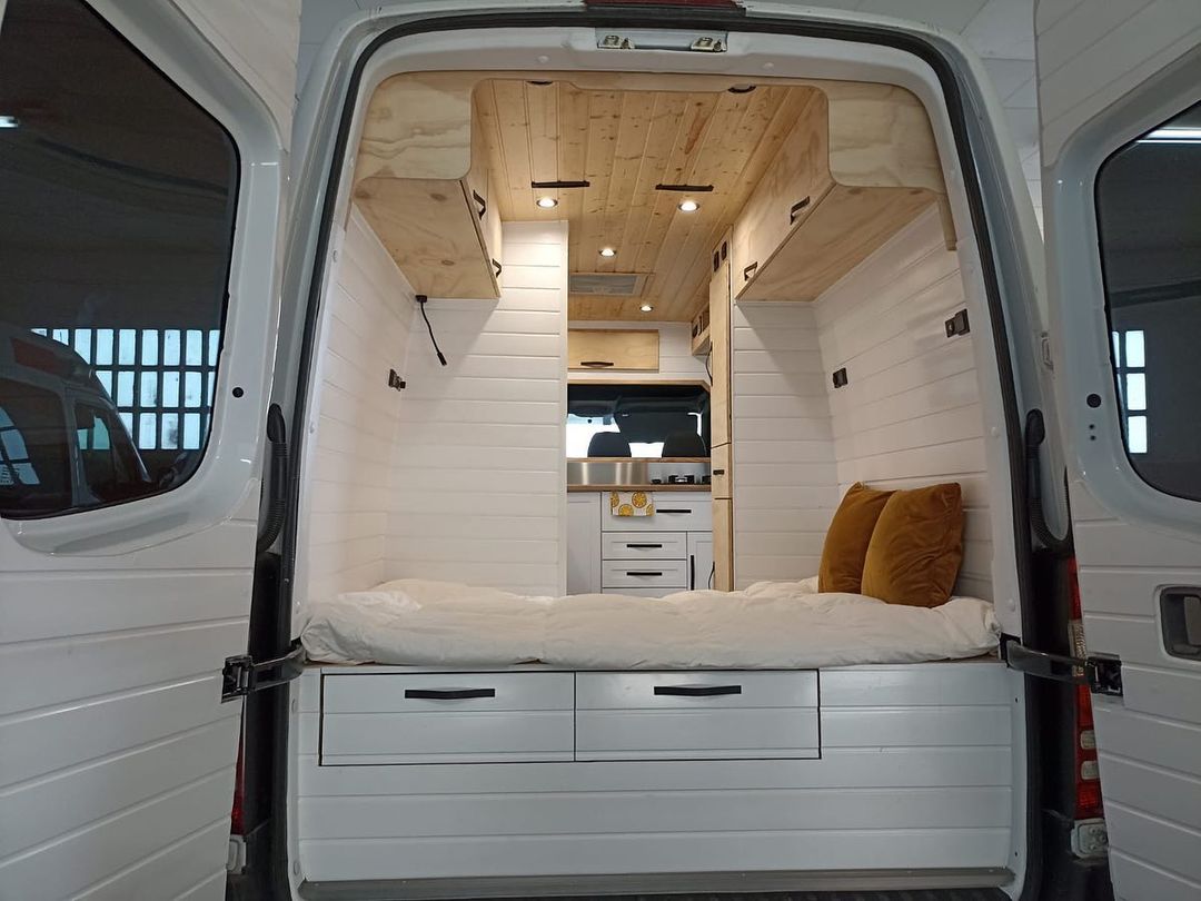 Mec谩nicos para reparaciones de campers en Madrid y alrededores